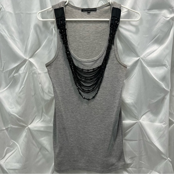 Necklace tank top size medium - Picture 3 of 9